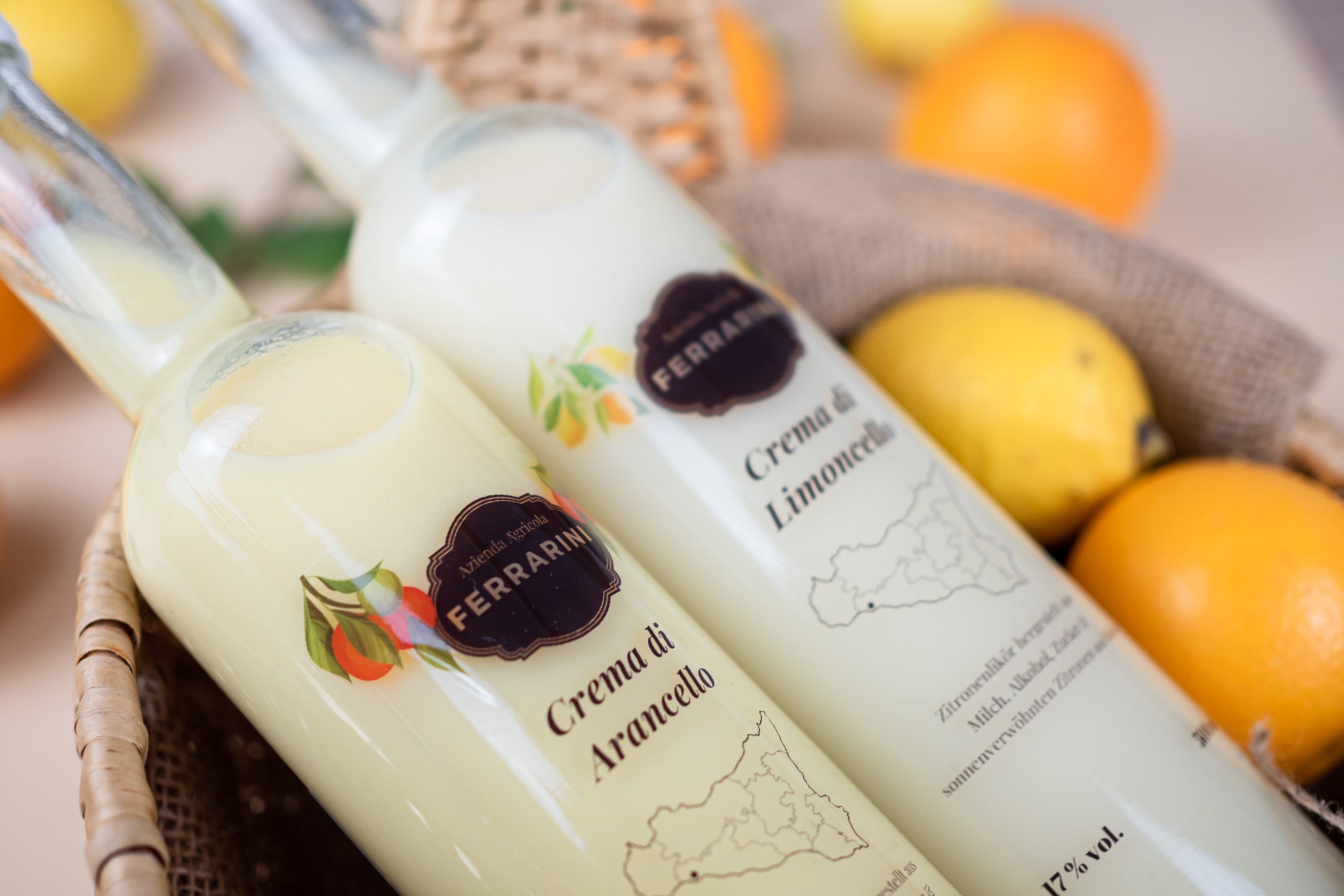 hausgemachte Crema di Limoncello und Arancello 